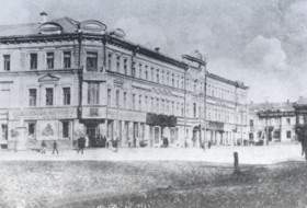 Das Hotel "Stolitschnie Nomera".