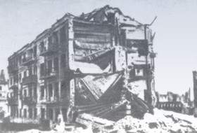 Pavlov House, ruined during the war (the picture is taken out of the funds of panoramic museum "Stalingrad Battle")